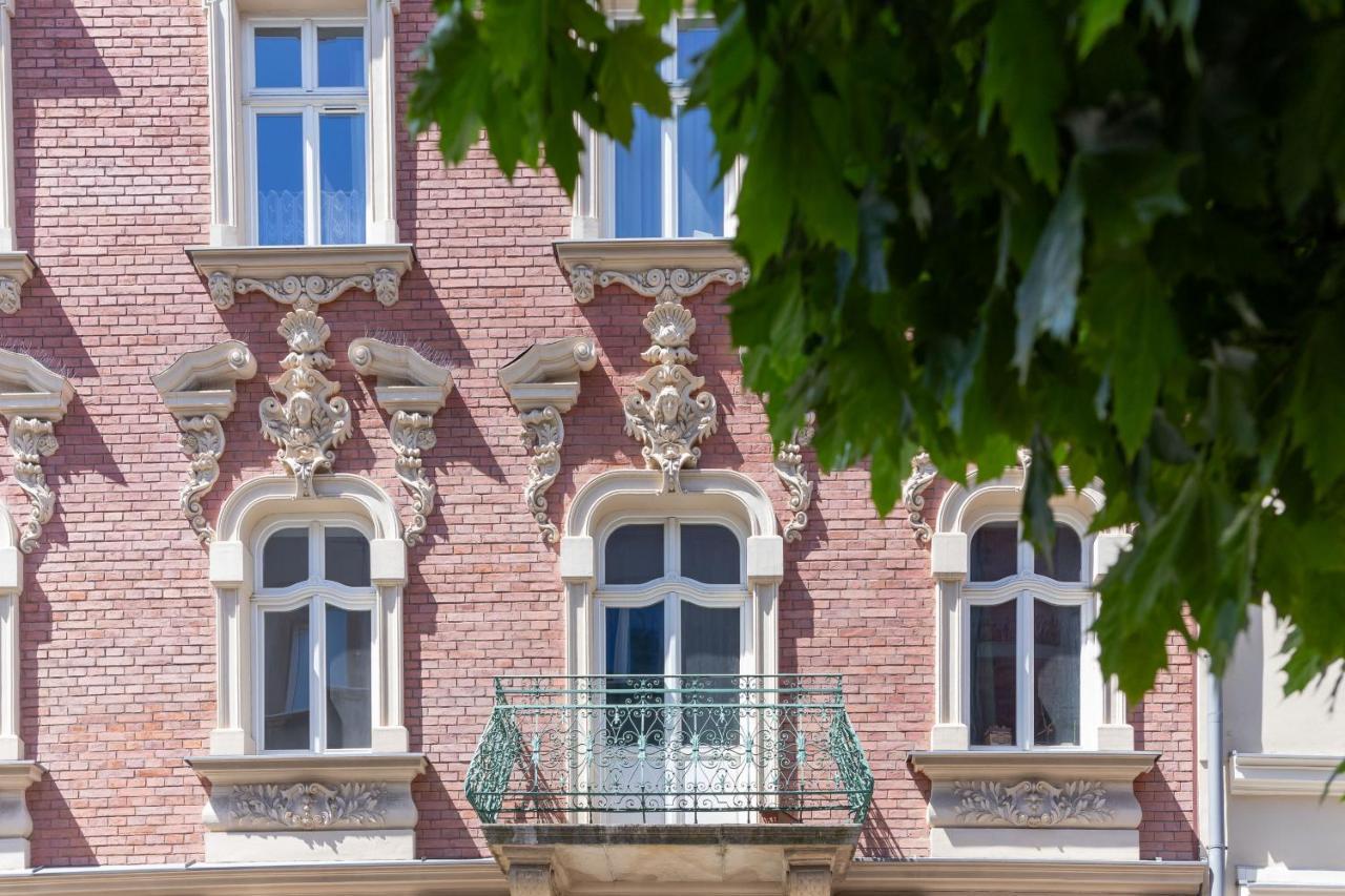 The Opera Grzegorzki Arianska 4 By Renters Apartment *